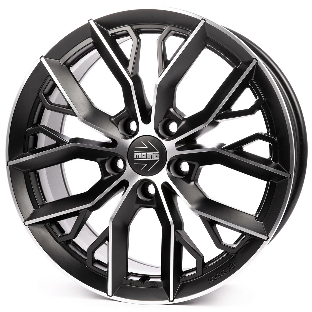 Momo Massimo