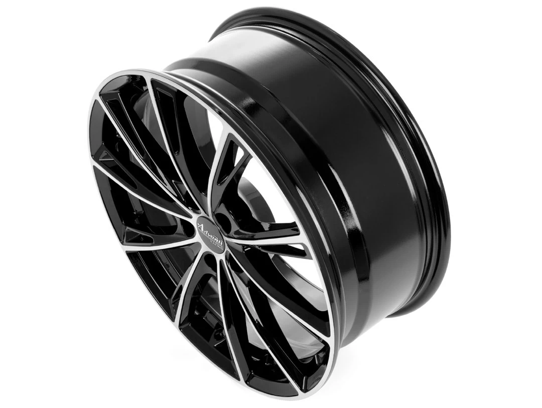 Oxxo Predator black / polished | felgenoutlet.nl